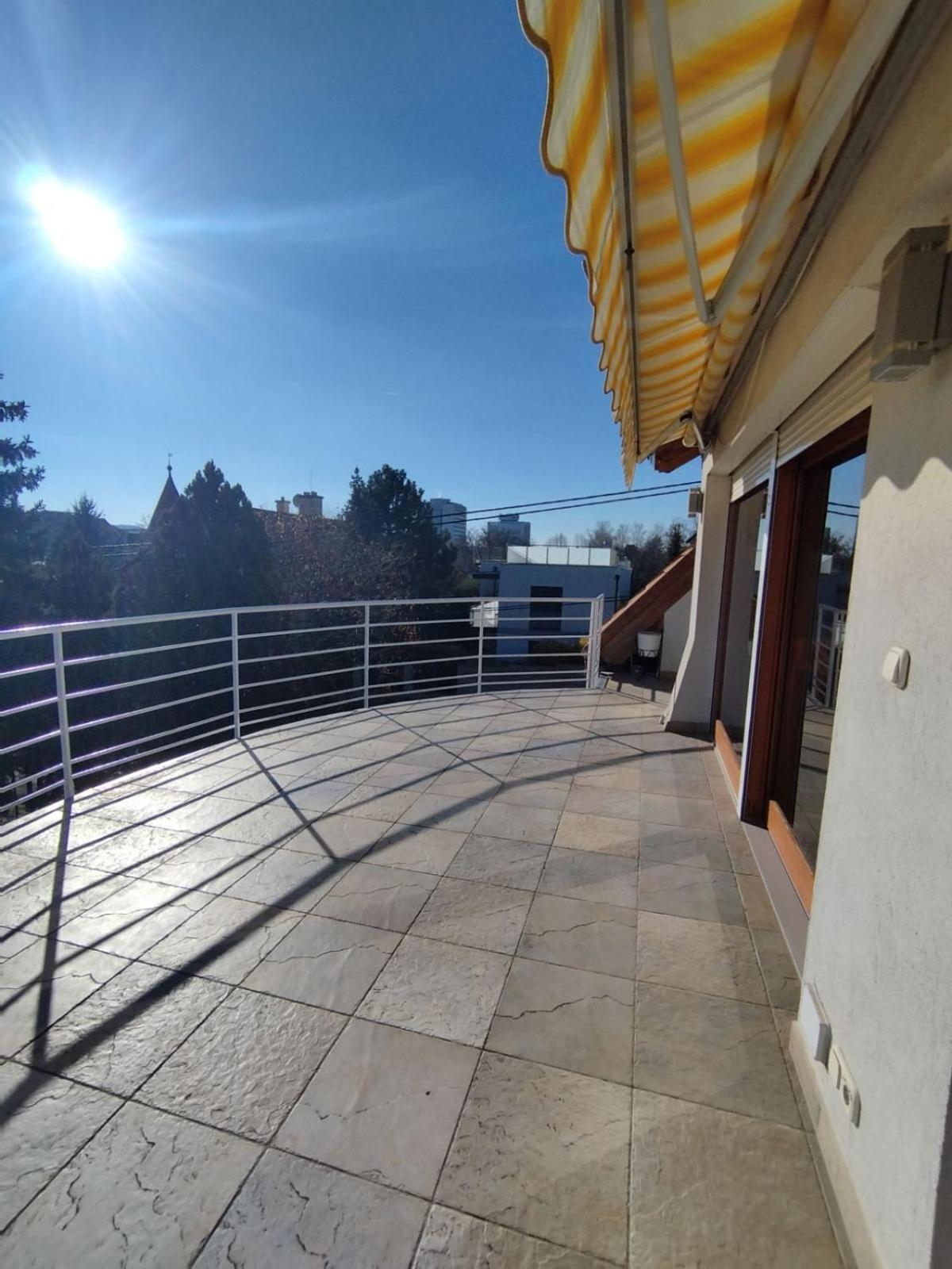Apartman Vitorlas Vendeghaz Balatonfured Exterior photo