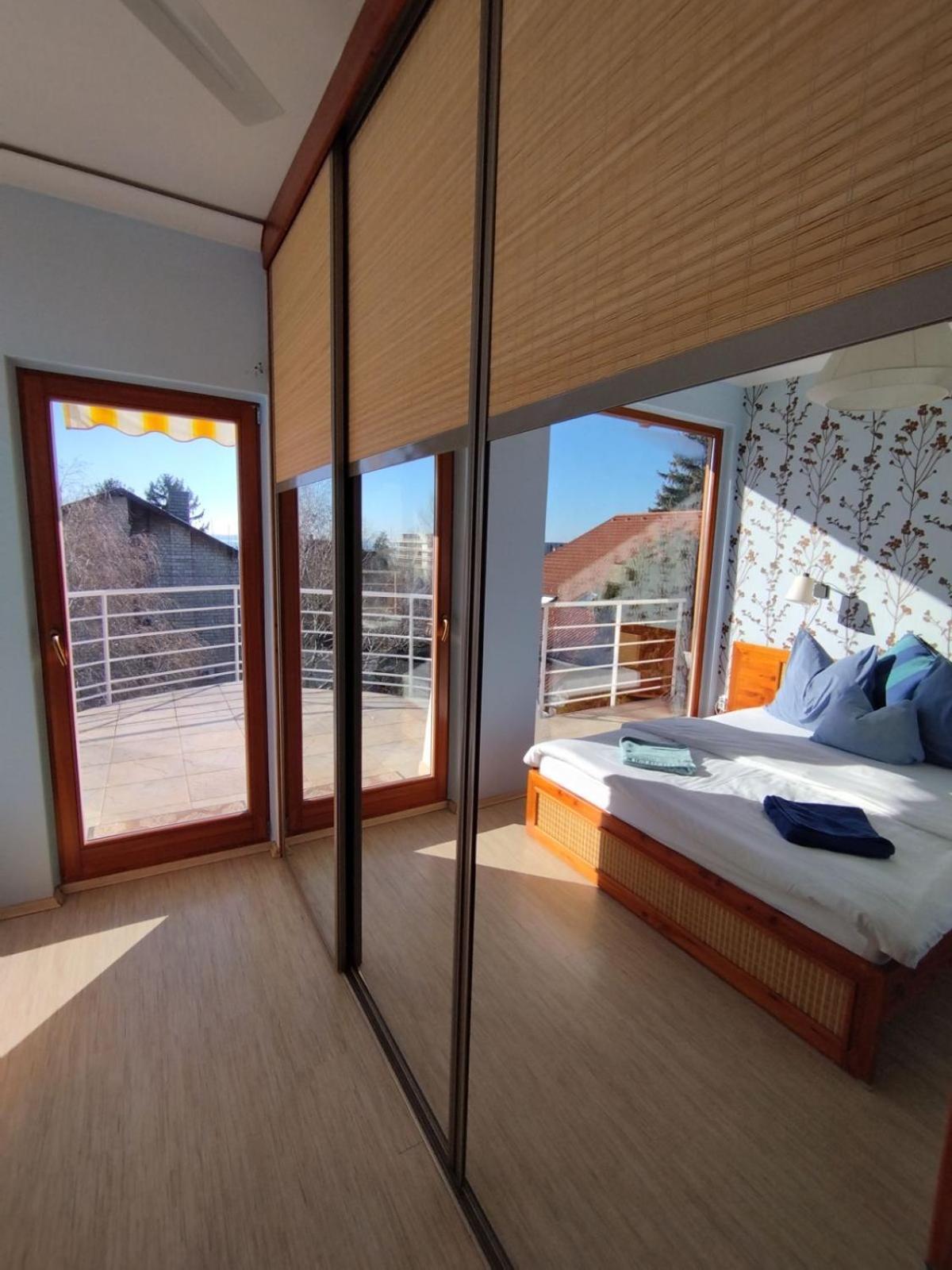 Apartman Vitorlas Vendeghaz Balatonfured Exterior photo