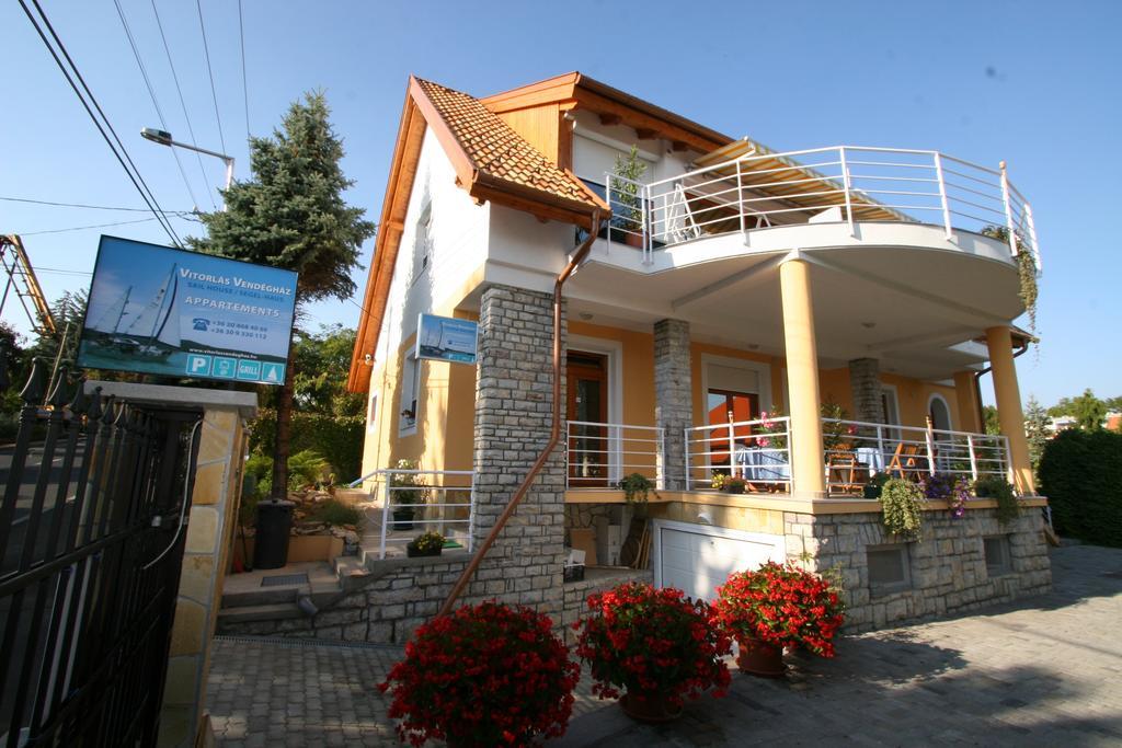 Apartman Vitorlas Vendeghaz Balatonfured Exterior photo
