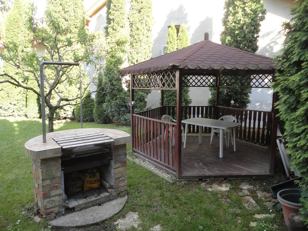 Apartman Vitorlas Vendeghaz Balatonfured Exterior photo